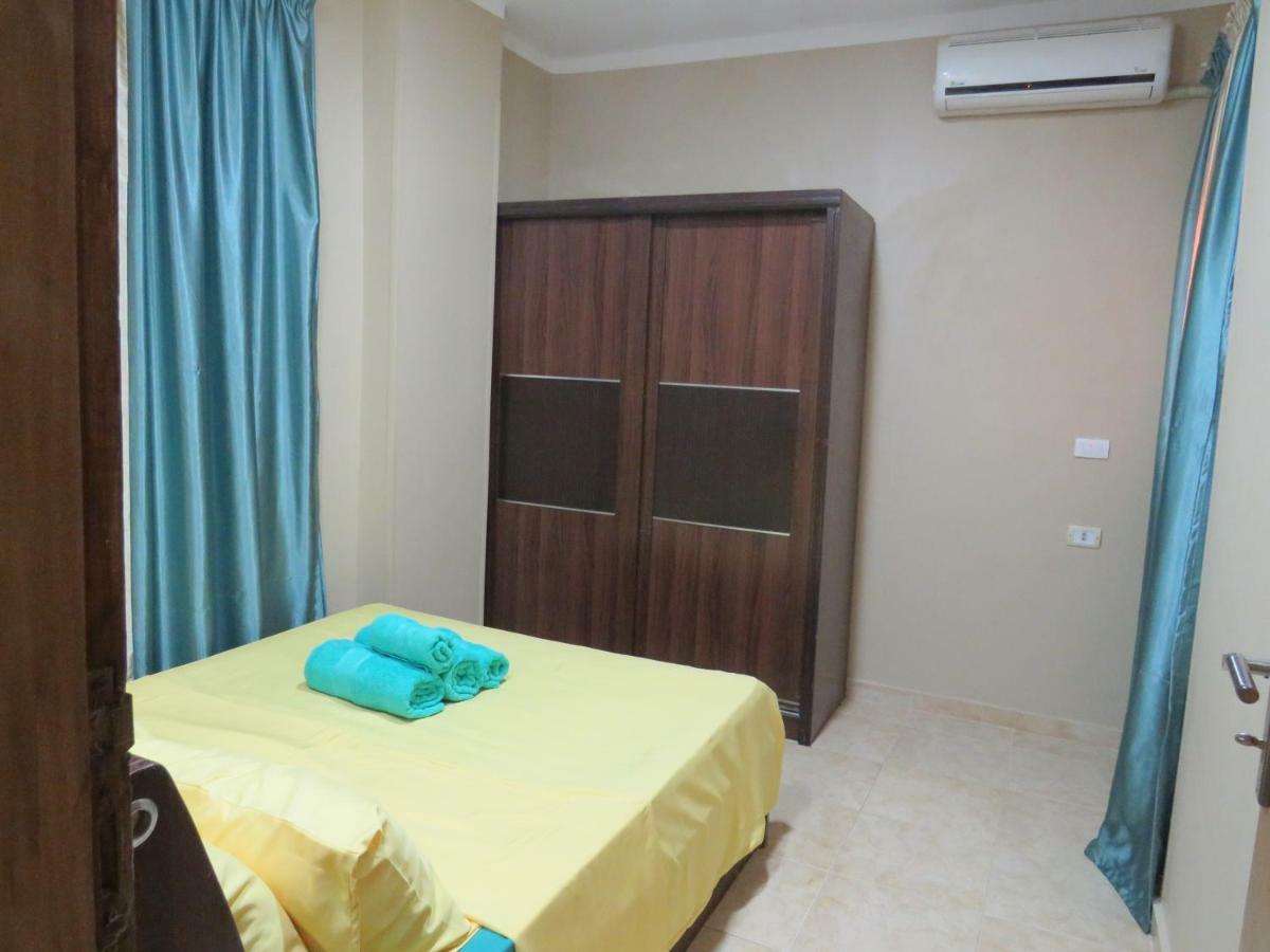 Apartments Ocean Breeze Redsealine Gurdaka Kültér fotó